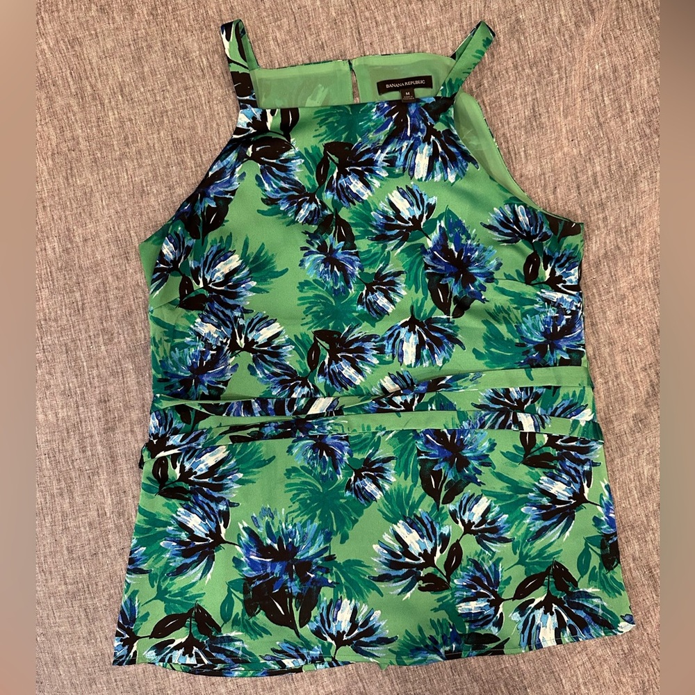 Banana Republic floral cinched top